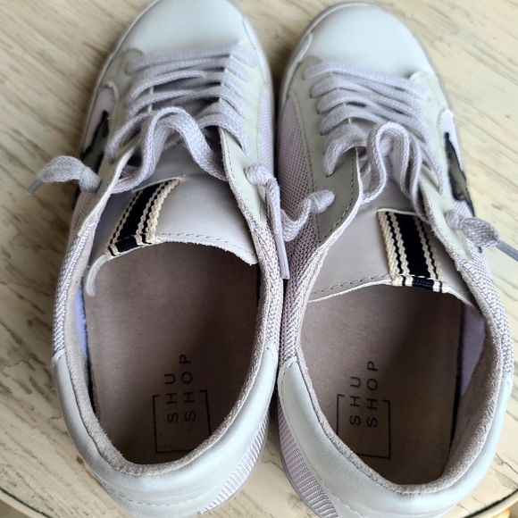 Shu Shop Pilar Sneaker - Picture 7 of 11